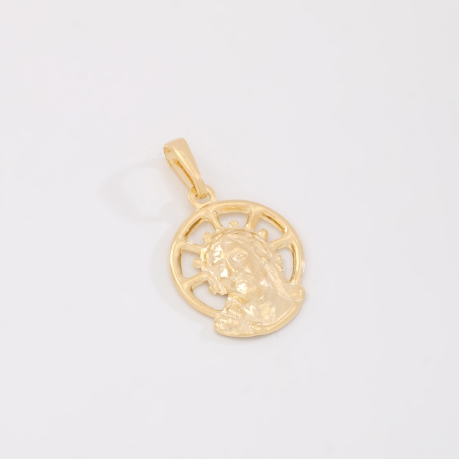 PG-00033 PINGENTE BANHADO A OURO 18K COM IMAGEM DE JESUS CRISTO E DETALHES VAZADO