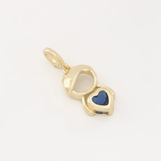 PG-00144 PINGENTE BANHADO A OURO 18K DE MENINO COM CORAÇÃO ZIRCÔNIA.