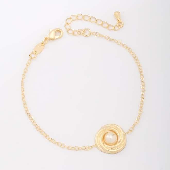PU-00853 PULSEIRA BANHADA A OURO 18K COM PINGENTE REDONDO TEXTURIZADO EM PÉROLA