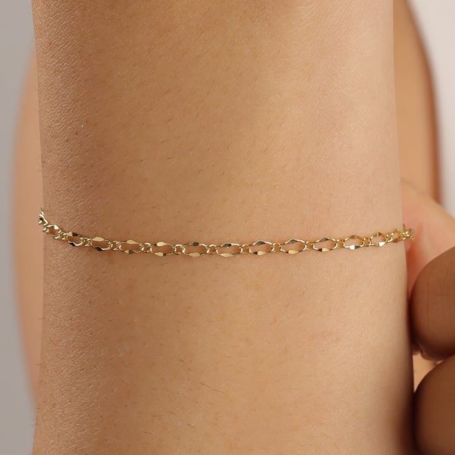 PU-01019 PULSEIRA BANHADA A OURO 18K COM CORRENTE DELICADA E ELOS INTERCALADO