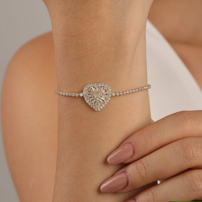 PX-0125 PULSEIRA BANHADA A OURO 18K COM CORRENTE CRAVEJADA EM ZIRCÔNIAS DE CORAÇÃO