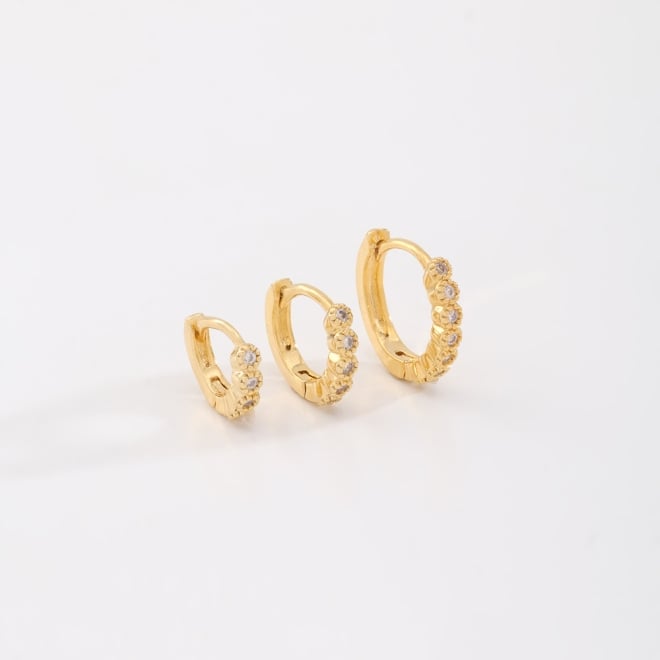 TAC-0007 TRIO DE ARGOLA COM DETALHES EM ESFERAS E ZIRCÔNIAS CRAVEJADAS