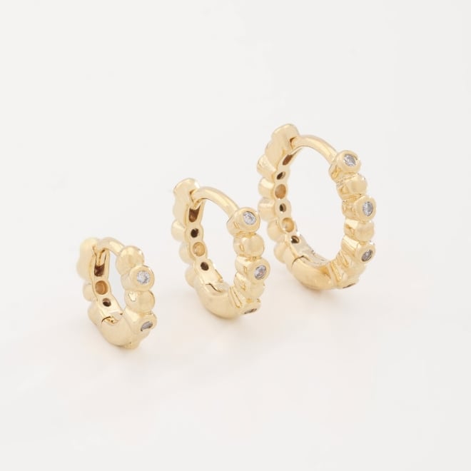 TAC-0054 TRIO DE ARGOLA COM DETALHES EM ESFERAS E PONTOS DE ZIRCÔNIA