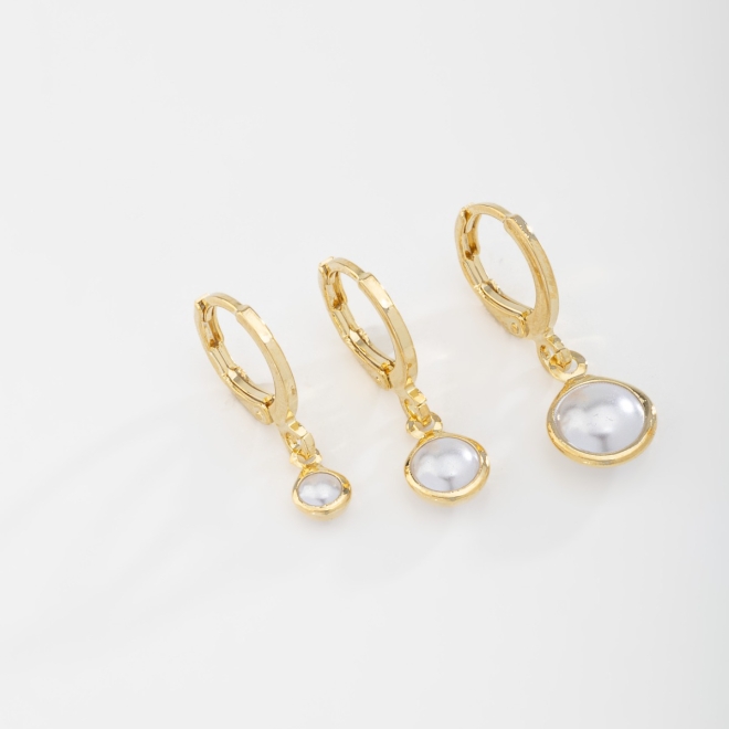 TAQ-00010 TRIO DE BRINCOS ARGOLINHAS BANHADOS A OURO 18K COM PÉROLAS