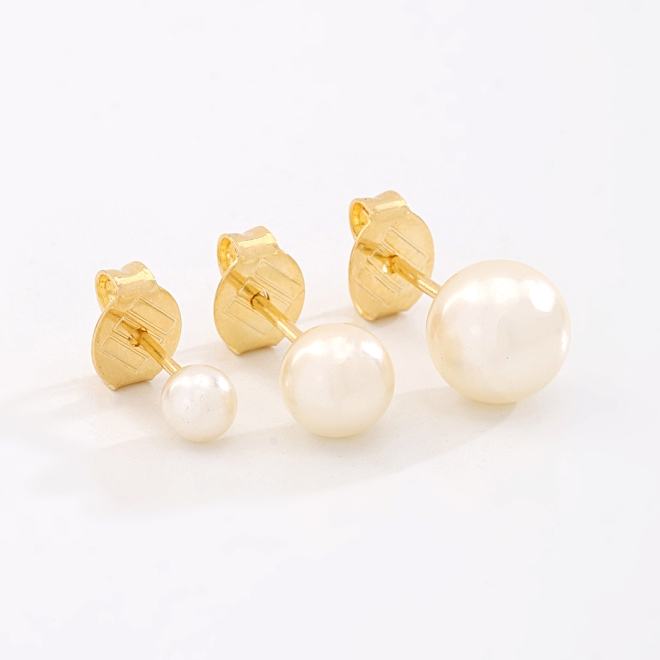 TBF-00002-TRIO DE BRINCOS BANHADOS A OURO 18K COM PÉROLAS CLÁSSICAS