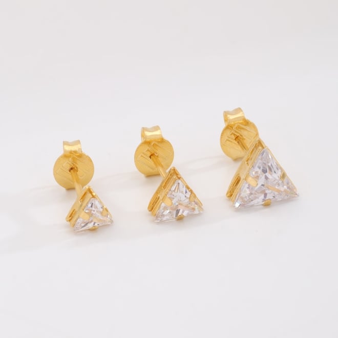 TBF-00010 TRIO DE BRINCOS BANHADOS A OURO 18K COM PEDRAS EM FORMATO TRIANGULAR