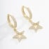 AC-0771 ARGOLA DE CLICK COM PINGENTE DE ESTRELA TRABALHADO EM ZIRCONIA