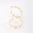 AGL-00062 -BRINCO BANHADO A OURO 18K COM DESIGN FLORAL