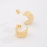 AGL-00169 BRINCO BANHADO A OURO 18K EM FORMATO DE ARGOLA COM DESIGN ORGÂNICO