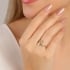 AN-01970 ANEL BANHADO A OURO 18K COM DESIGN DELICADO, DETALHE EM BORBOLETA E FLOR