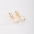 AQ-00015 BRINCO BANHADO A OURO 18K COM ARGOLA E PÉROLA 10 MM