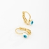 AQ-00048 BRINCO BANHADO A OURO 18K EM FORMATO DE GANCHO COM OLHO GREGO