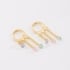 AQ-00158 BRINCO ARGOLA BANHADO A OURO 18K COM PINGENTES EM CORRENTE E ZIRCÔNIAS