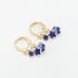 AQ-00222 BRINCO ARGOLA CLICK BANHADO A OURO 18K COM 3 PINGENTES EM FORMATO DE ESTRELA