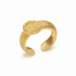 AX-00127 ANEL BANHADO A OURO 18K COM DESIGN ROBUSTO E TEXTURIZADO 