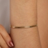 BL-00010 BRACELETE RÍGIDA COM DESIGN LISO