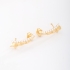 BR-01969 -BRINCO BANHADO A OURO 18K TIPO EAR CUFF COM DESIGN ONDULADO E DETALHES EM PÉROLAS