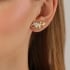 BR-02188-BRINCO FLOR ESTILIZADA COM ZIRCÔNIAS