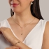 BR-02389 BRINCO BANHADO A OURO 18K COM ESFERA LISA E PINGENTE EM FORMATO DE CORAÇÃO