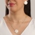 GR-01866 COLAR BANHADO A OURO 18K COM PINGENTE REDONDO EM MADREPÉROLA