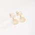 BR-02628-BRINCO BANHADO A OURO 18K COM PÉROLA E PINGENTE RELIGIOSO