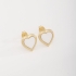 BR-02722 BRINCO BANHADO A OURO 18K EM FORMATO DE CORAÇÃO COM DETALHE EM MADREPÉROLA