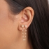 BR-03185 BRINCO BANHADO A OURO 18K MODELO EARLINE COM DETALHES EM PÉROLAS