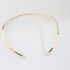 CH-0357 CHOKER ARO BANHADA A OURO 18K COM DESIGN RÍGIDO E ZIRCÔNIAS NAS EXTREMIDADES