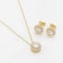 CJ-00293 CONJUNTO BANHADO A OURO 18K COM PEDRA REDONDA CENTRAL E DETALHES EM ZIRCÔNIAS