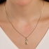 GR-00819 GARGANTILHA BANHADA A OURO 18K COM PINGENTE DE MENINA