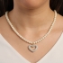 GX-0303 COLAR BANHADO A OURO 18K COM PÉROLAS E PINGENTE DE CORAÇÃO 