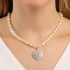 GX-0362 COLAR BANHADO A OURO 18K COM PÉROLAS E PINGENTE EM CORAÇÃO CRAVEJADO