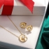 CJ-00193 CONJUNTO BANHADO A OURO 18K COM PINGENTE REDONDO E DETALHE CENTRAL EM PÉROLA