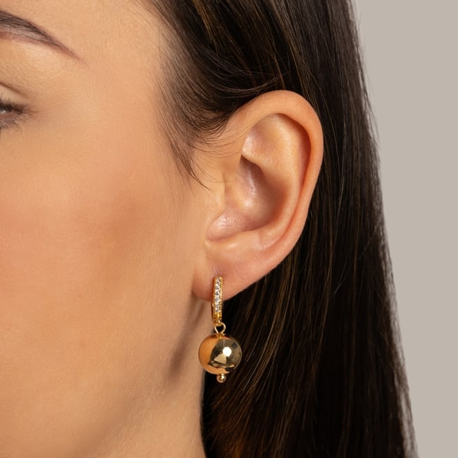 AC-0162 -BRINCO BANHADO A OURO 18K DE ARGOLA COM DETALHES CRAVEJADOS