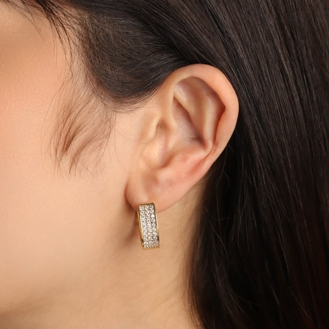 AC-0686 - BRINCO BANHADO A OURO 18K DE ARGOLA COM DESIGN RETANGULA