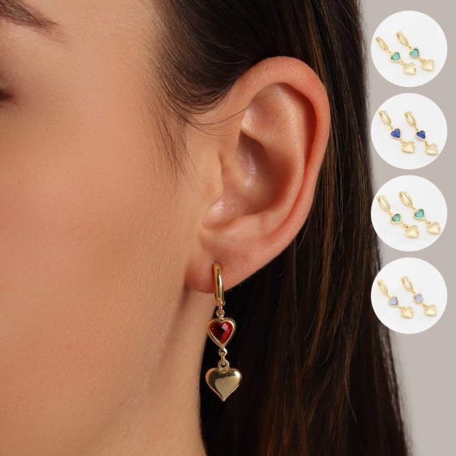 AC-0895 BRINCO BANHADO A OURO 18K EM FORMATO DE ARGOLA COM PINGENTES DE CORAÇÃO