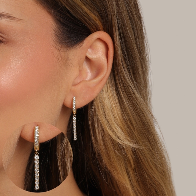 AC-1059 ARGOLA BANHADO A OURO 18K COM DETALHES EM ZIRCÔNIAS E PINGENTE RETO