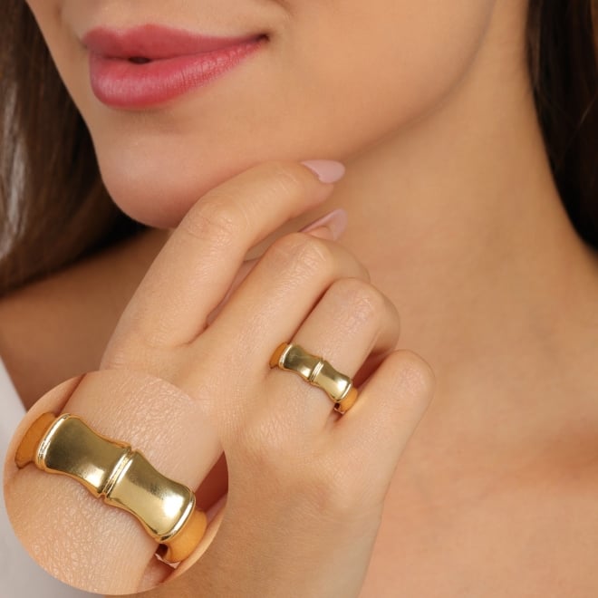 AN-00916 ANEL COM DESIGN INSPIRADO EM BAMBÚ