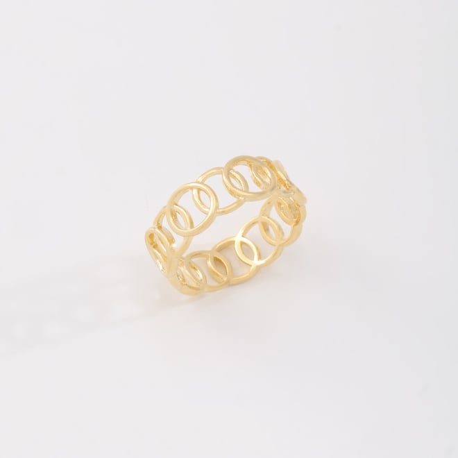 AN-01755 ANEL COM DESIGN VAZADO EM ELOS ENTRELAÇADOS