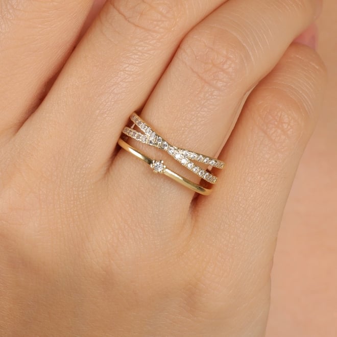 AN-01917 ANEL BANHADO A OURO 18K DUPLO CRAVEJADOS EM ZIRCÔNIAS COM PONTO DE LUZ