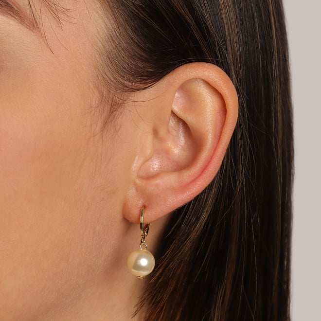 AQ-00015 BRINCO BANHADO A OURO 18K COM ARGOLA E PÉROLA 10 MM