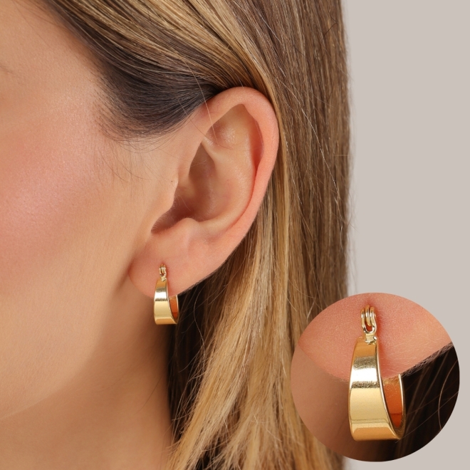 AQ-00089 ARGOLA BANHADA A OURO 18K COM DESIGN LARGO