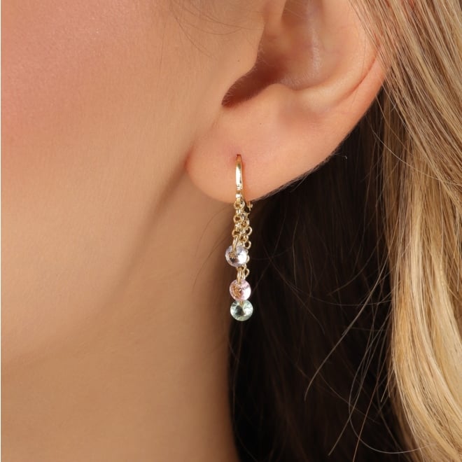 AQ-00158 BRINCO ARGOLA BANHADO A OURO 18K COM PINGENTES EM CORRENTE E ZIRCÔNIAS