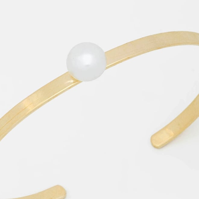 BL-00047 PULSEIRA RÍGIDA COM DETALHE DE PÉROLA CENTRAL