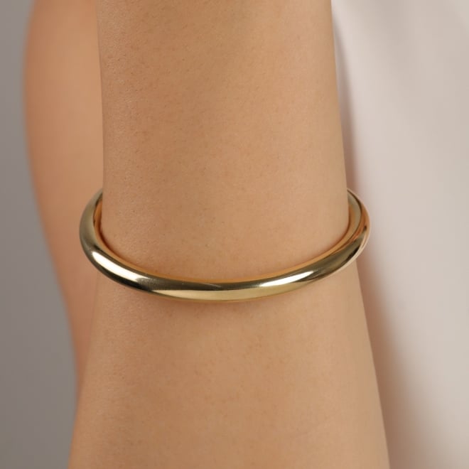 BL-00114 BRACELETE BANHADO A OURO 18K COM DESIGN LISO E ACABAMENTO POLIDO