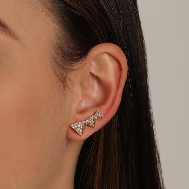 BR-00041 BRINCO BANHADO A OURO 18K ESTILO EAR CUFF COM ZIRCÔNIAS TRIANGULARES