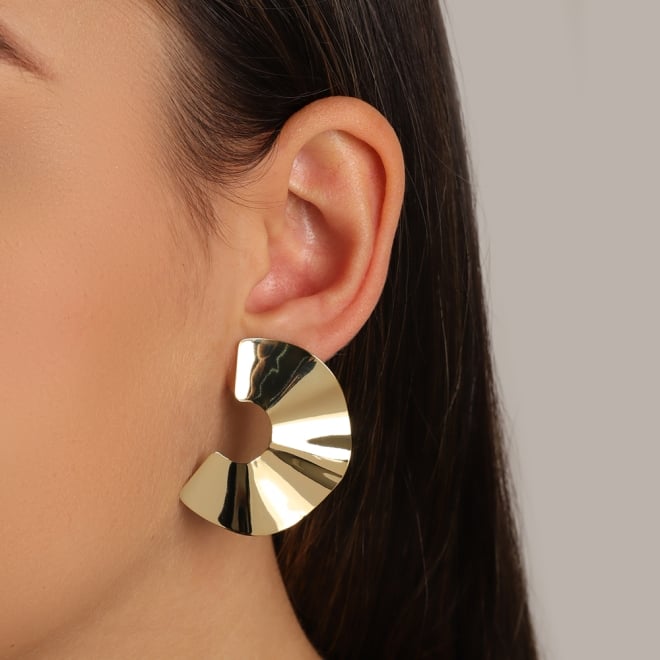 BR-00548 BRINCO BANHADO A OURO 18K COM DESIGN ORG&Acirc;NICO