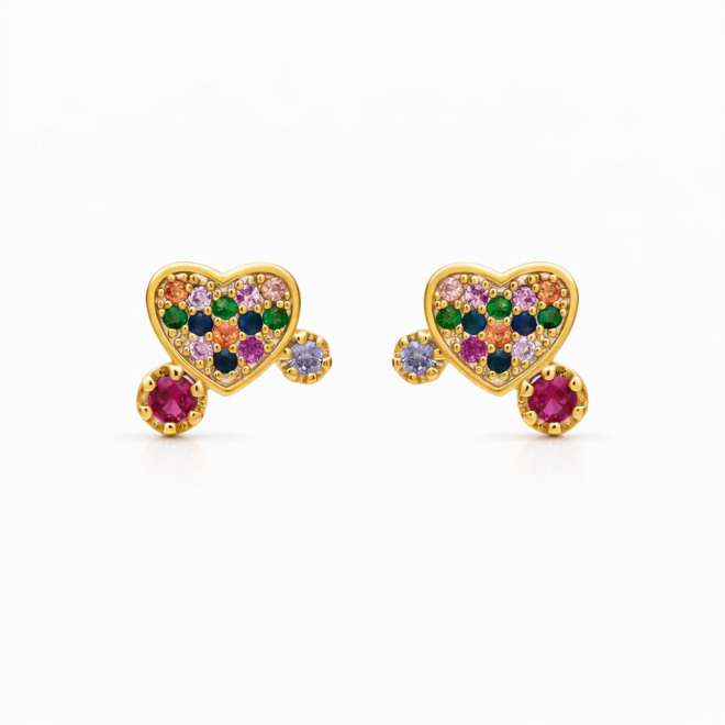 BR-00996 BRINCO BANHADO A OURO 18K EM FORMATO DE CORAÇÃO COM ZIRCÔNIAS