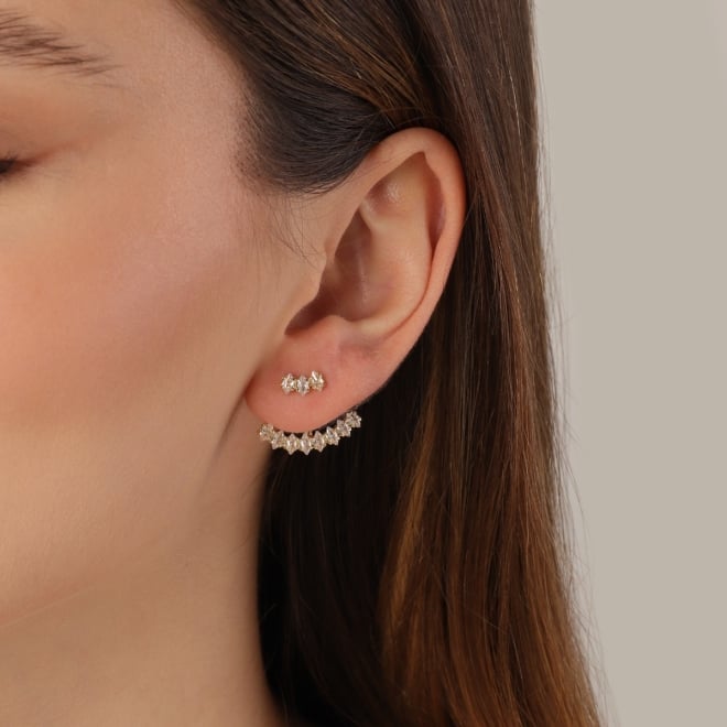 BR-02768 BRINCO BANHADO A OURO 18K COM DESIGN EAR JACKET CRAVEJADO EM ZIRCÔNIAS