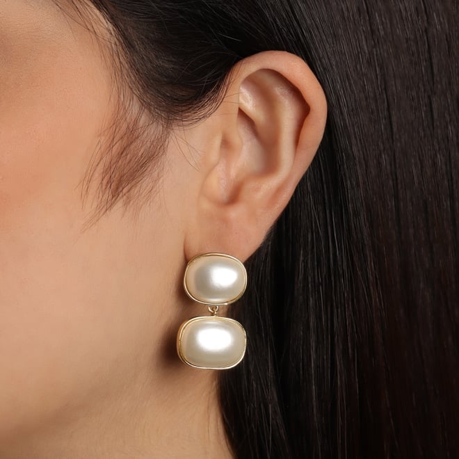 BR-02809 BRINCO BANHADO A OURO 18K COM PÉROLAS OVAIS 